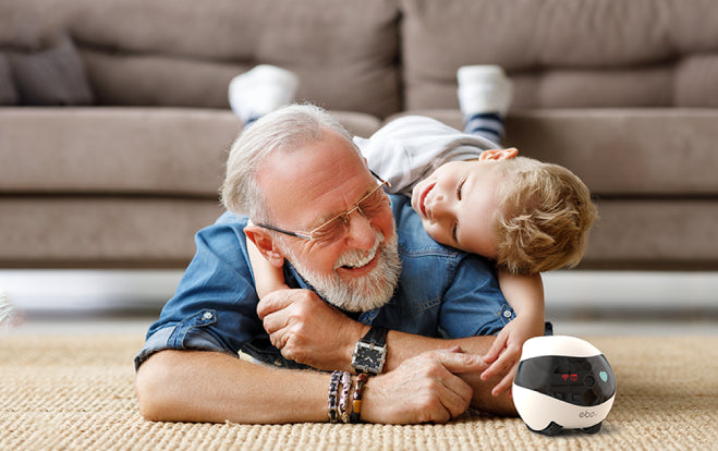 EBO SE supports crawler movement chassis and flexible rotation